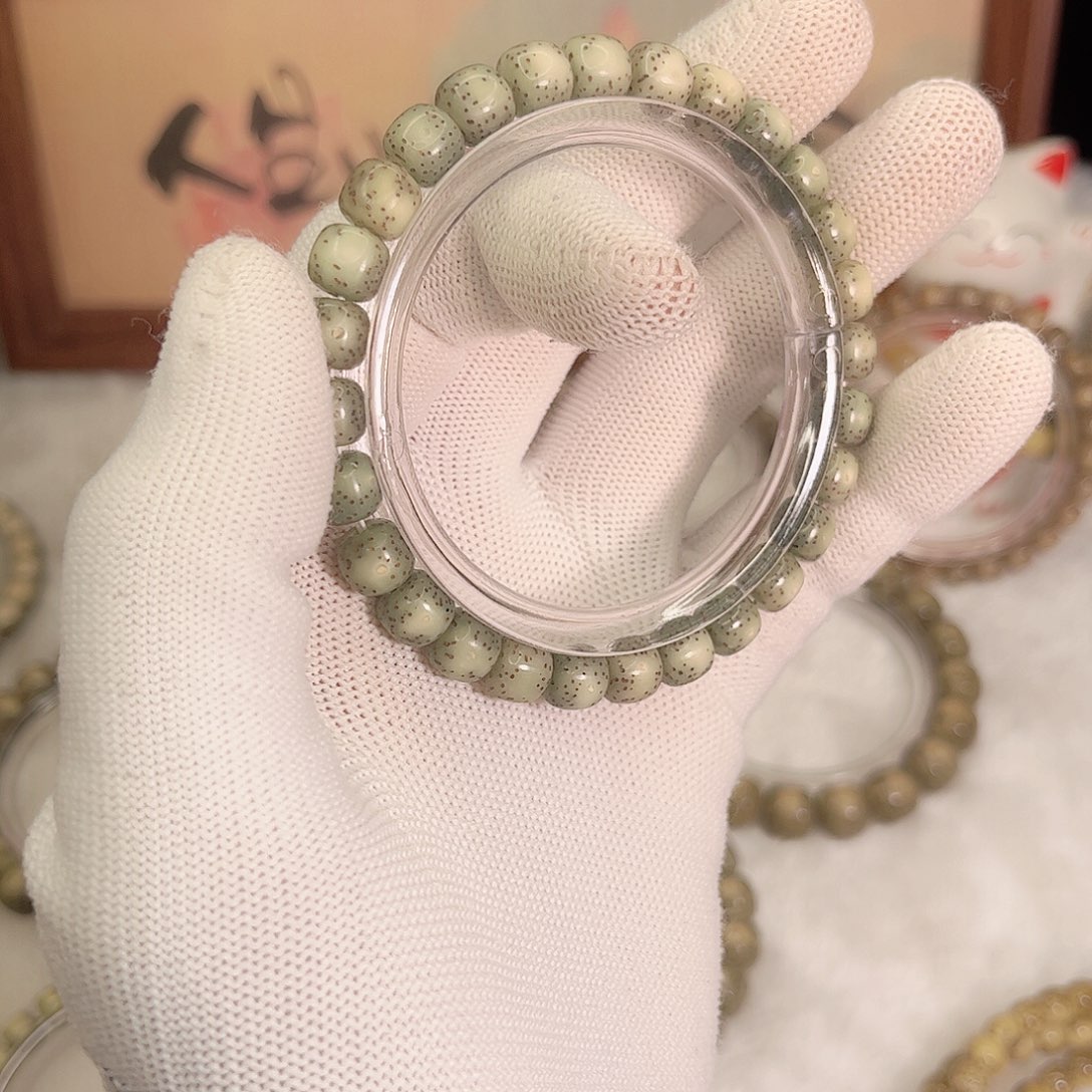 星月菩提手串835 号.  星月菩提.  一物一图.  