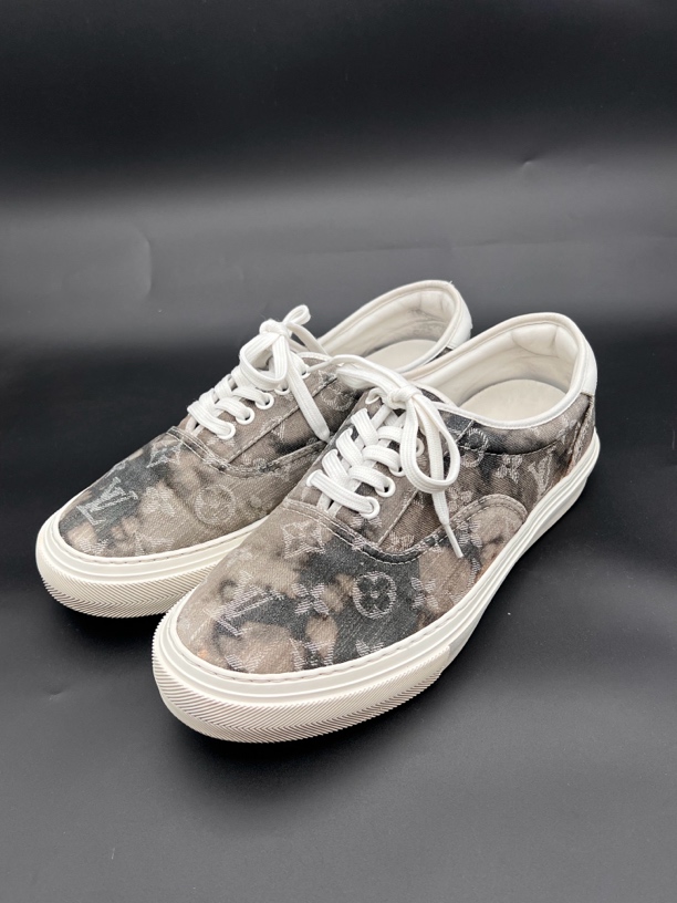 95新 LouisVuitton/路易威登 灰褐色满印牛仔板鞋41码 奢f267 41