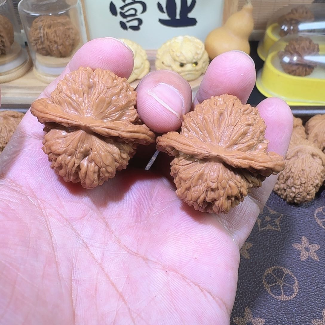 桃核把件全品四座楼