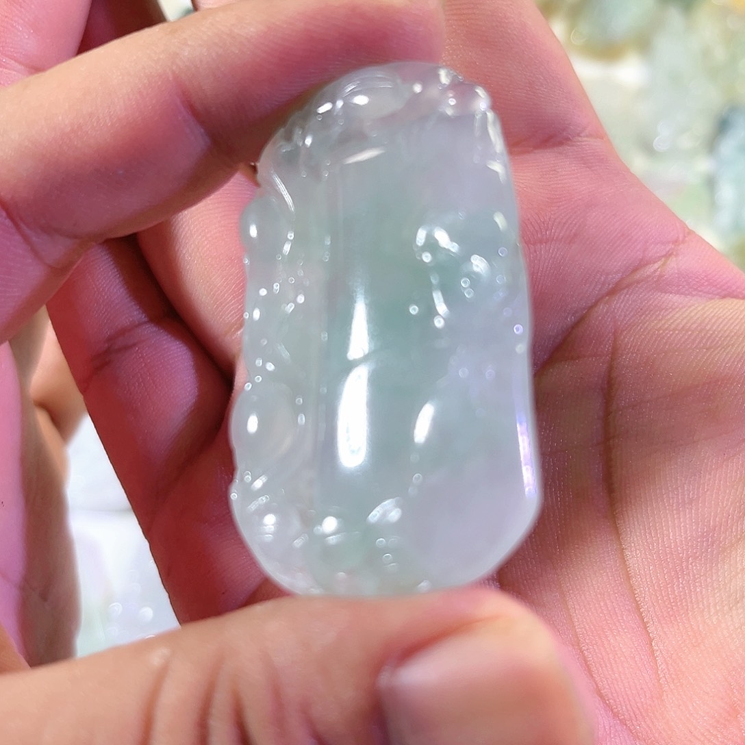 【闪购商品】翡翠未镶嵌颈饰节节高升