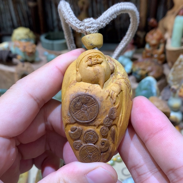 岫岩河磨玉（透闪石质玉）挂件未镶嵌