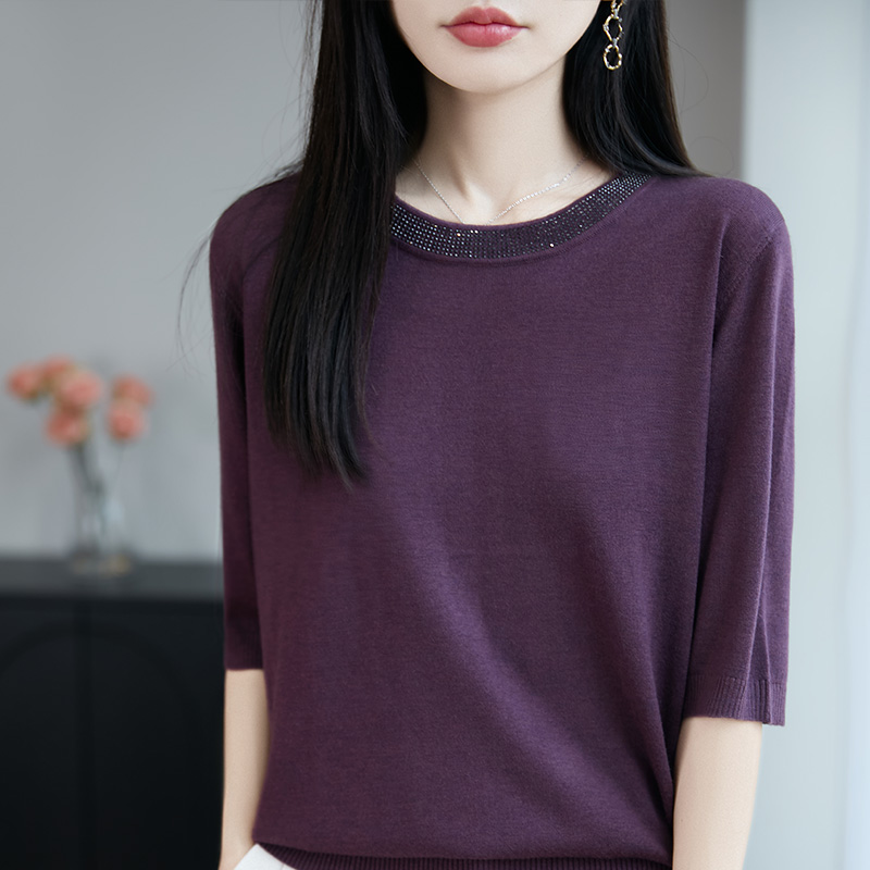领部镶钻细节感~烫钻圆领女毛针织衫中袖显瘦上衣套头时尚百搭