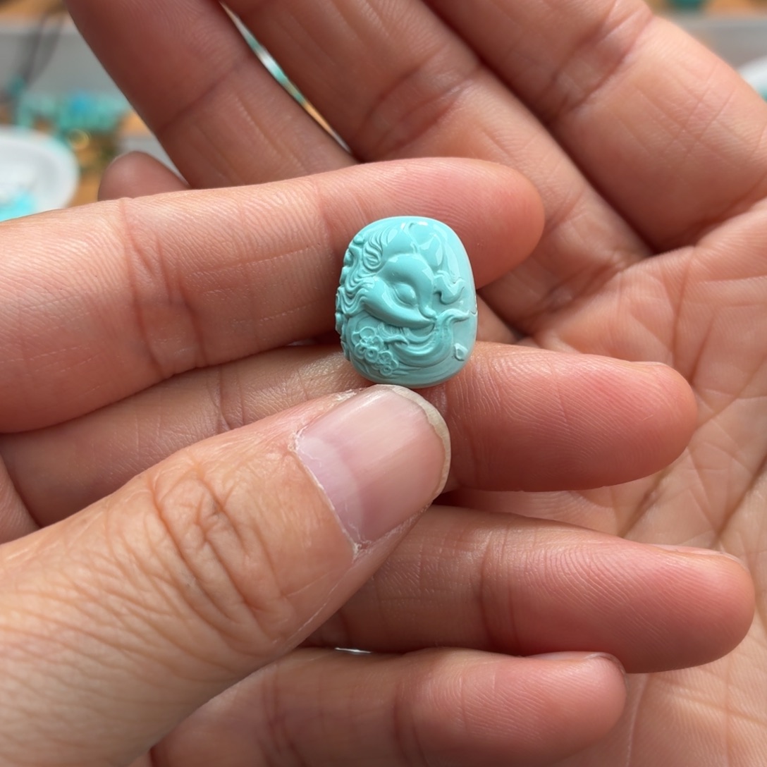 绿松石未镶嵌珠宝奇石