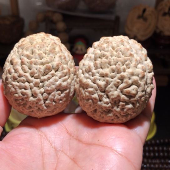 橄榄核吊坠虫眼脑纹金刚45