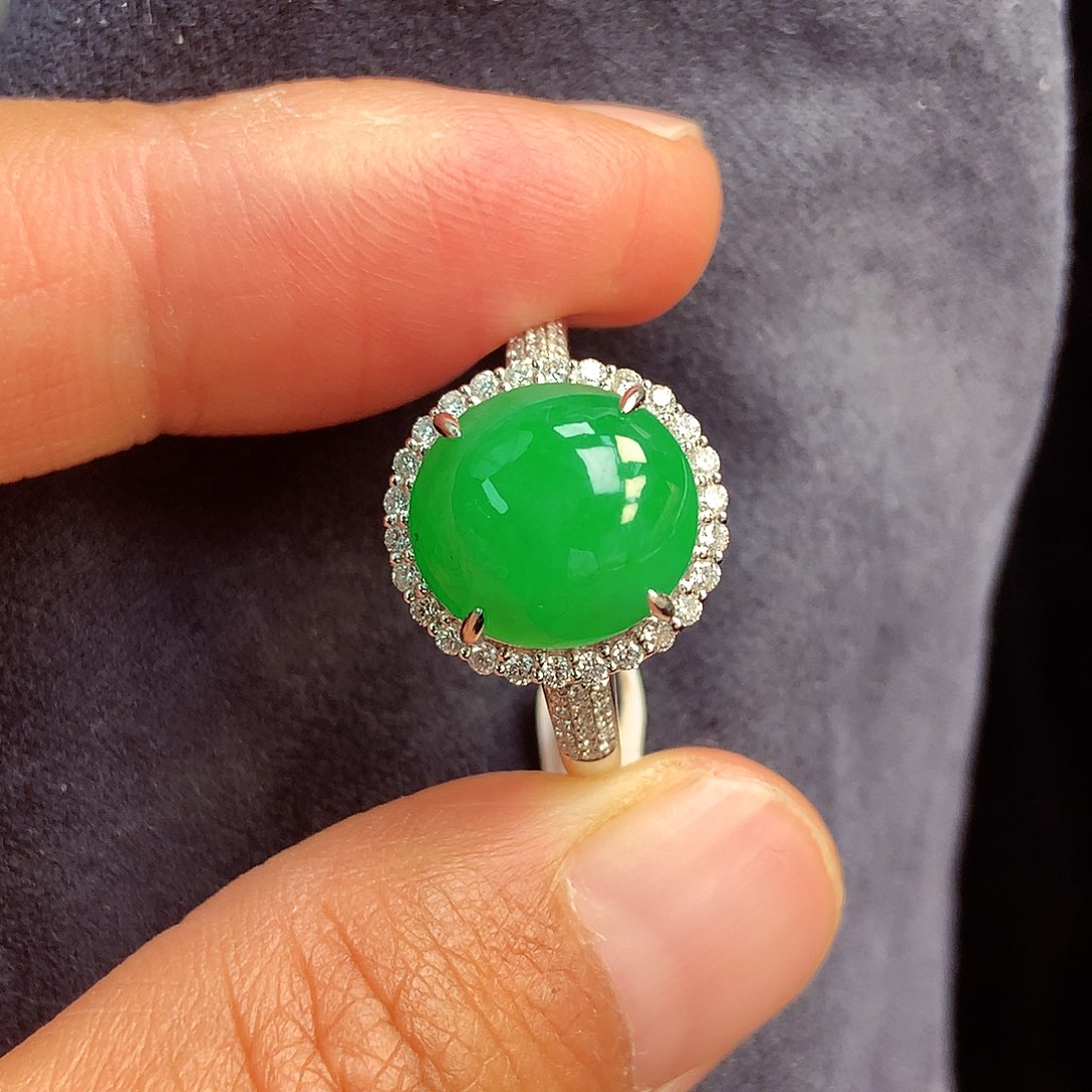 翡翠颈饰18K金镶嵌李*上新