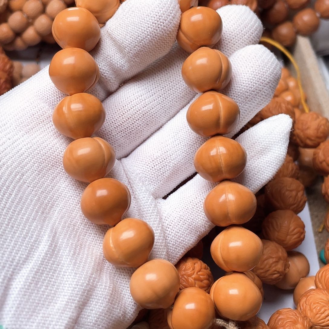 吊坠猴头核桃屁桃