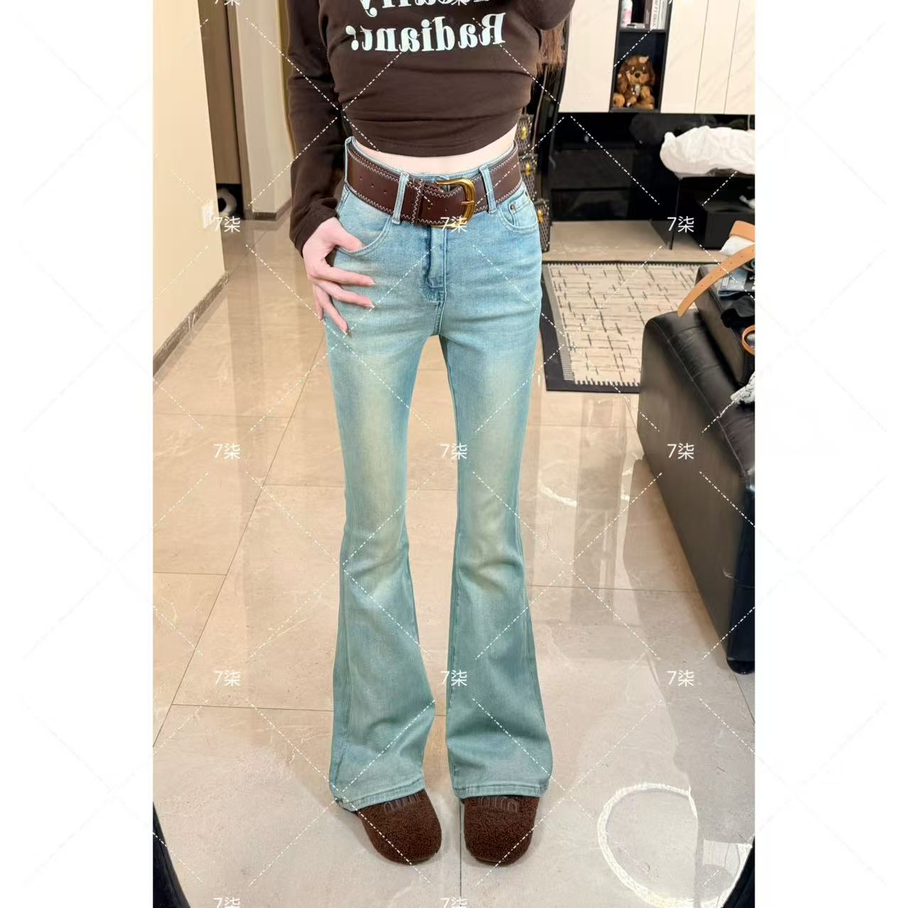 【七柒同款】2026春款上新时尚简约水洗高腰微弹牛仔裤喇叭裤