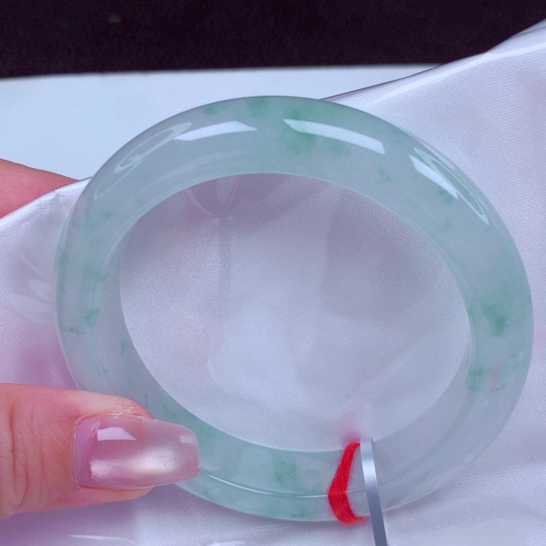 翡翠未镶嵌手镯手镯