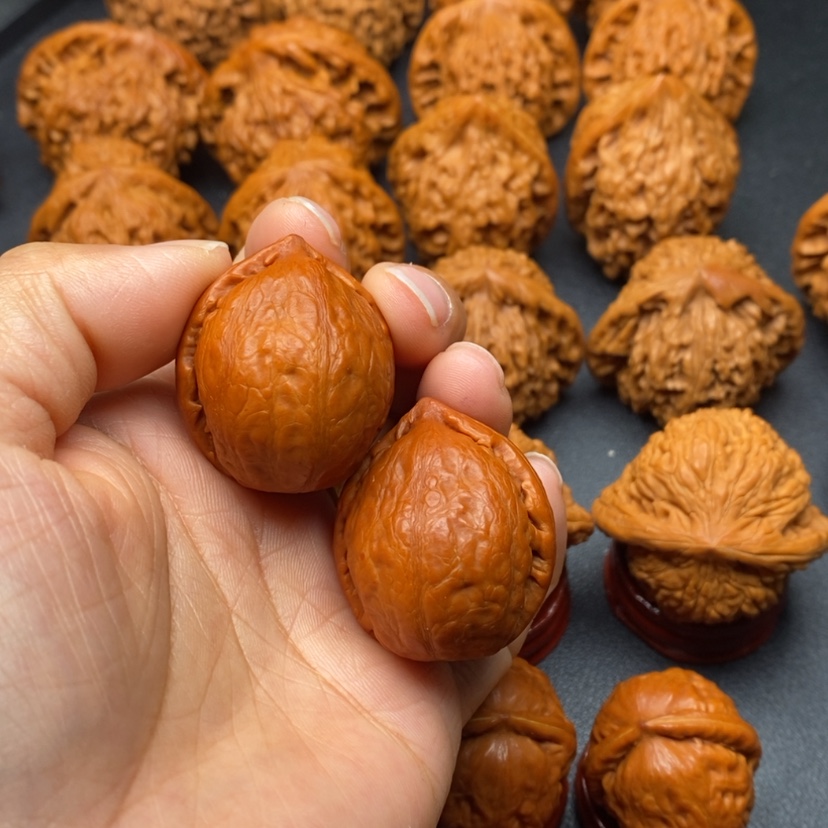 【闪购商品】文玩核桃把件貔貅