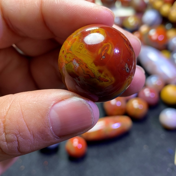 高***伟玛瑙/玉髓未镶嵌珠宝奇石