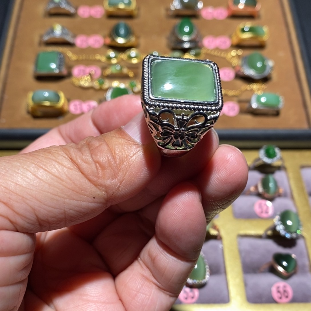 和田玉（碧玉）戒指未镶嵌