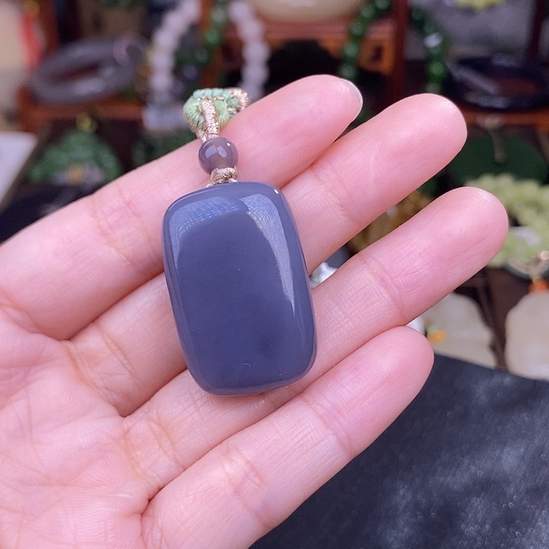 和田玉浓烟紫无事牌吊坠清货价未镶嵌