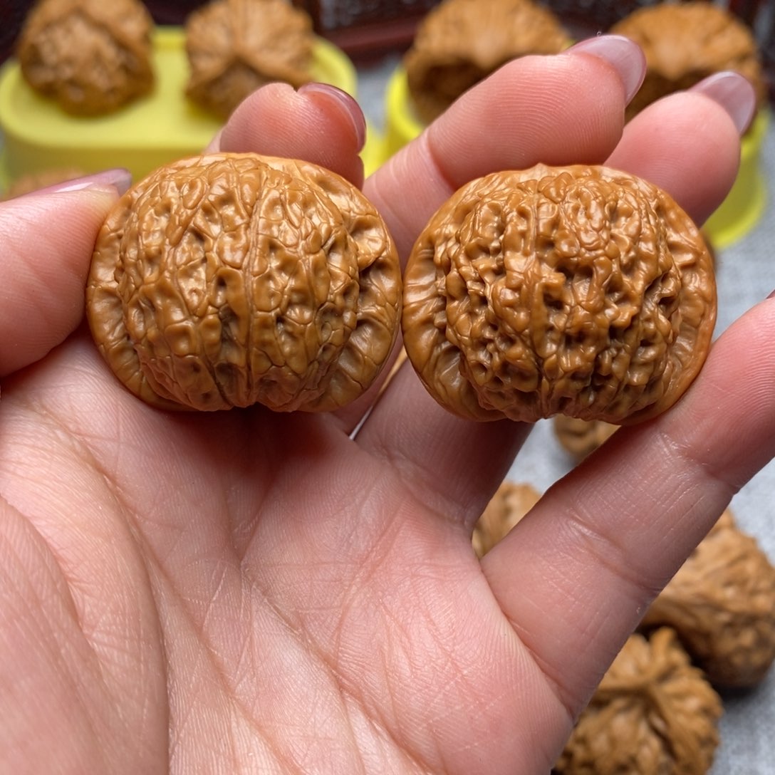 文玩核桃把件血麒麟34.5