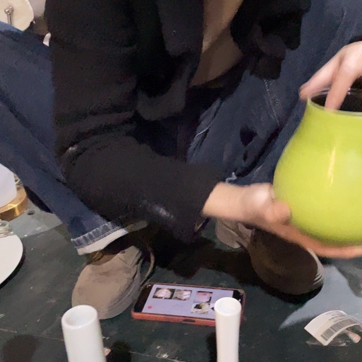 陶瓷花瓶，茶杯茶具。