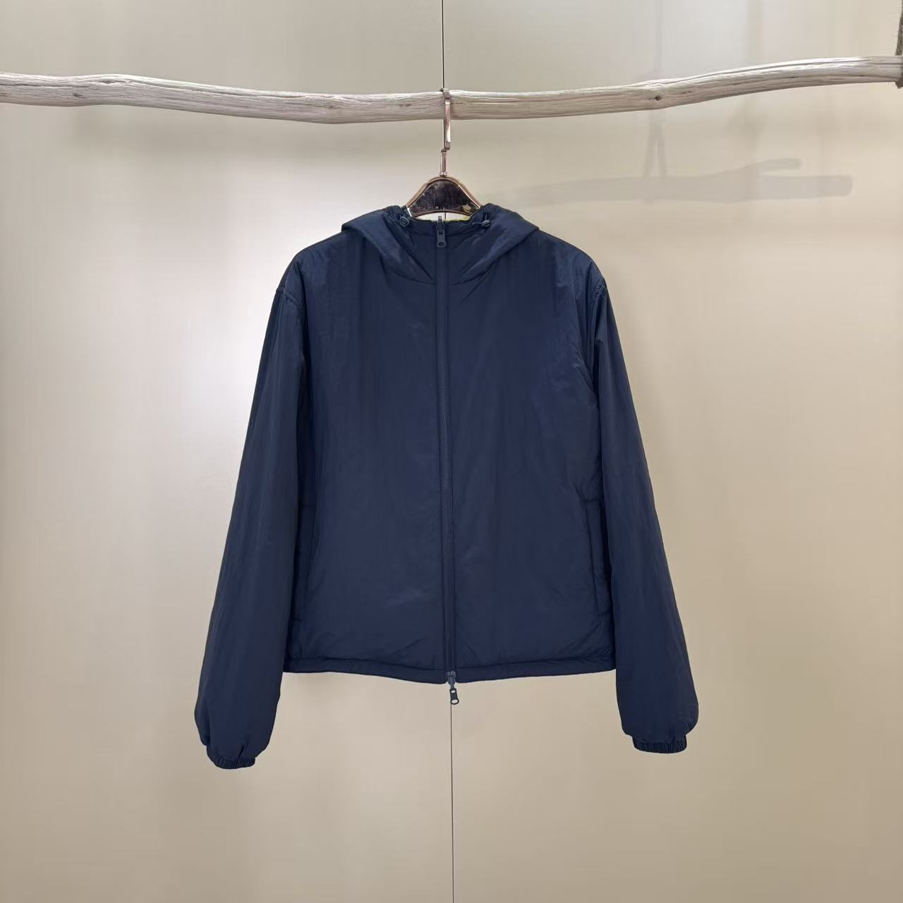 【金典名店】251566拉链连帽两面穿棉服