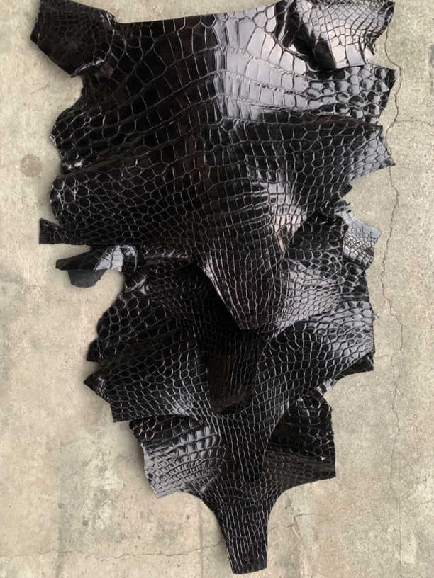 鳄鱼皮，鸵鸟皮，羊皮，牛皮