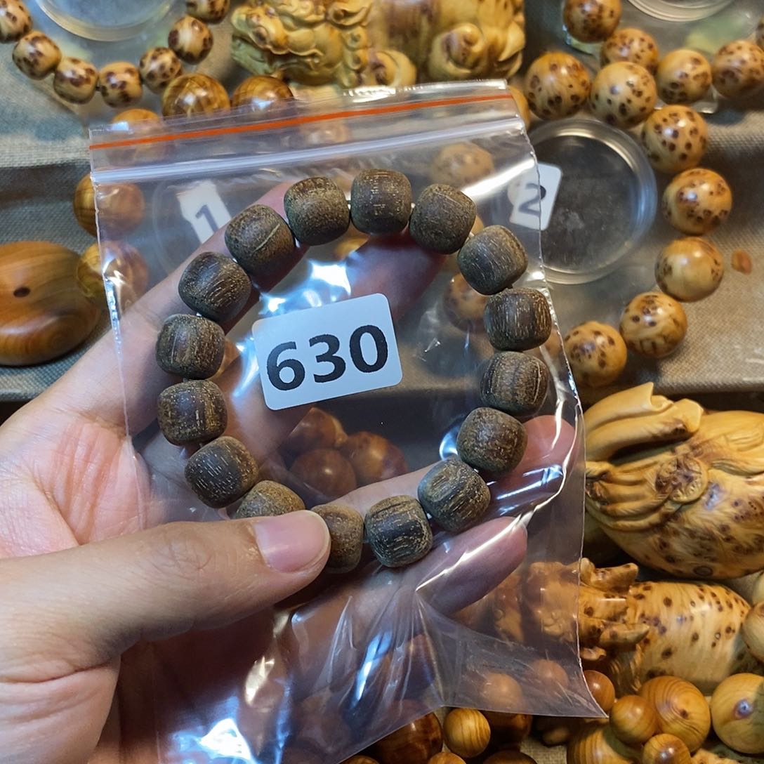 贡木瑕疵巴布亚贡木老型1.3–630