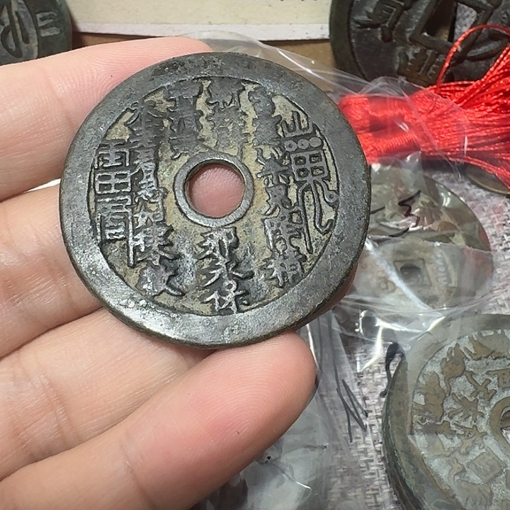 野***宝铜现代工艺品花钱