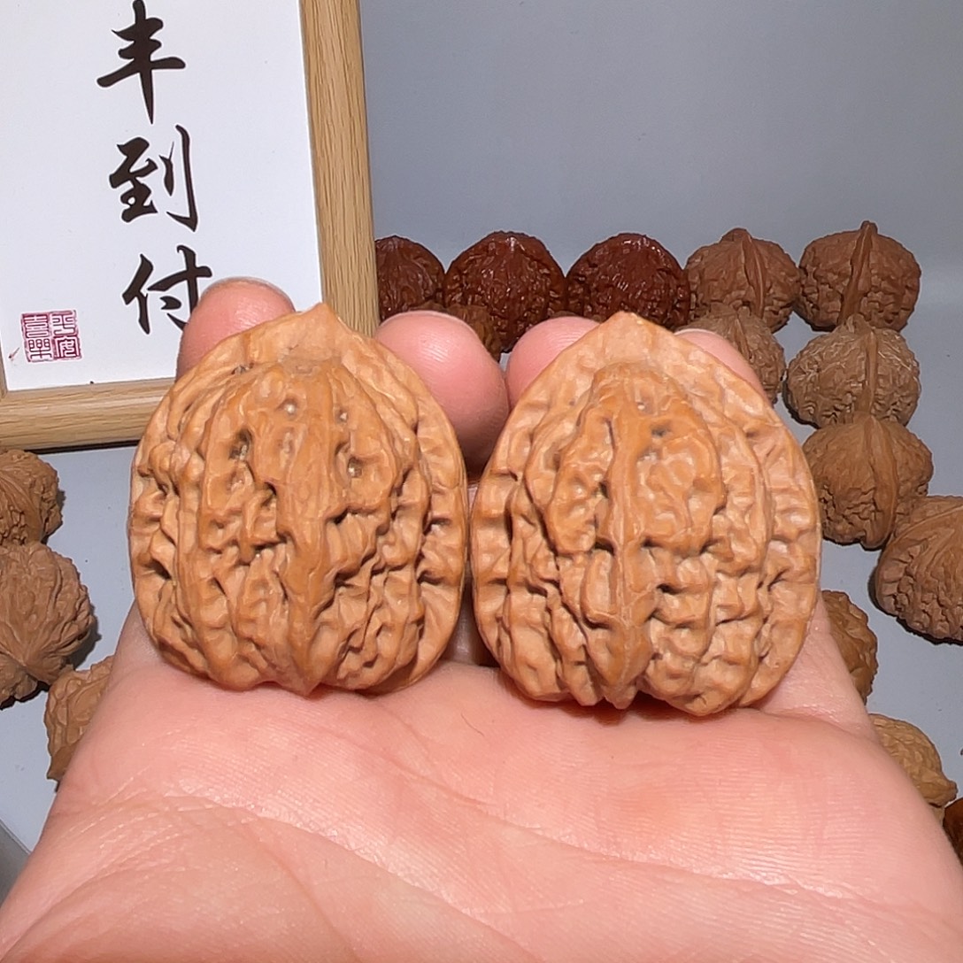 吊坠文玩核桃原树佛肚（陈果）