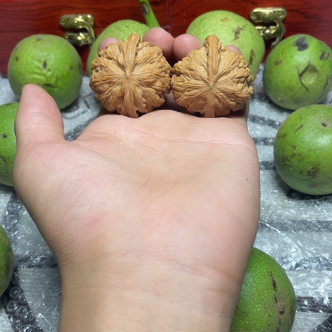 文玩核桃吊坠磨盘