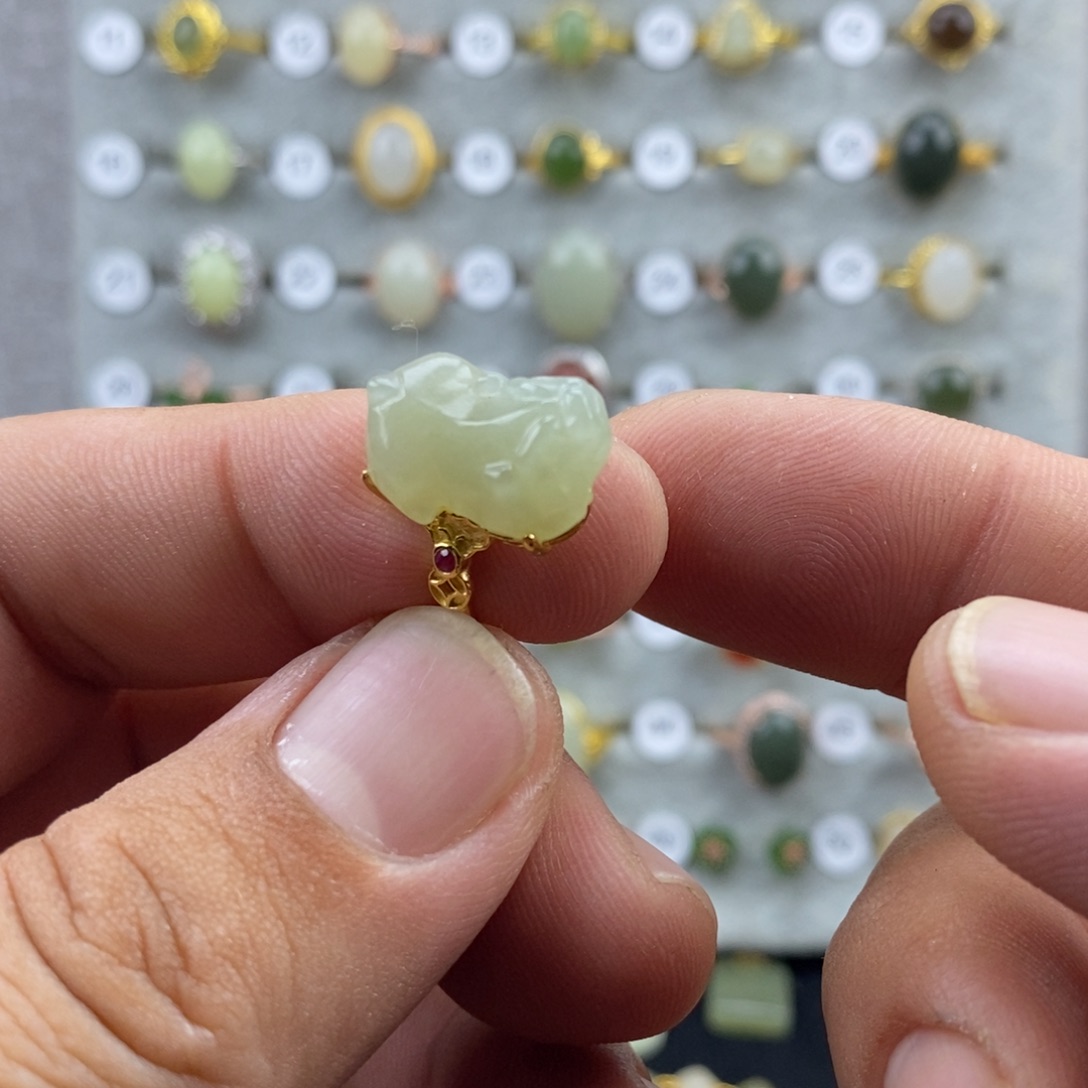 向***生和田玉（黄玉）戒指银S925镀金镶嵌