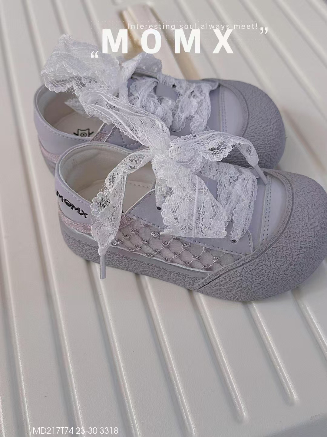 男女宝耐磨防滑韩版风格百搭时尚