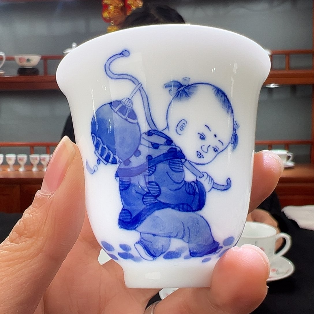 青花童趣铃铛杯杯