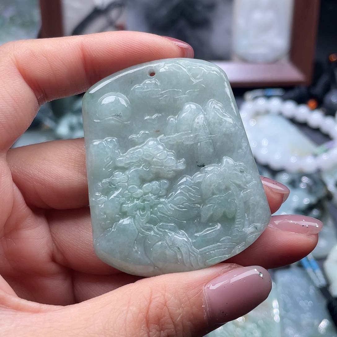 翡翠未镶嵌颈饰翡翠