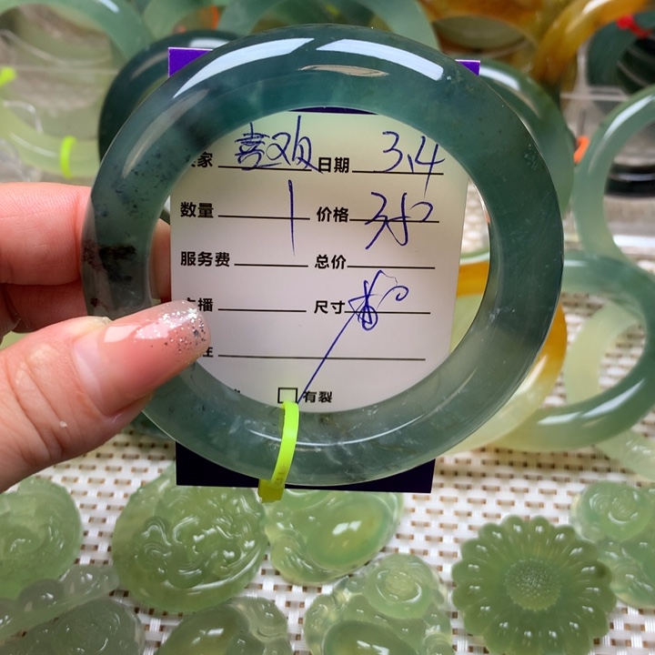 蛇纹石玉手镯未镶嵌喜*雪