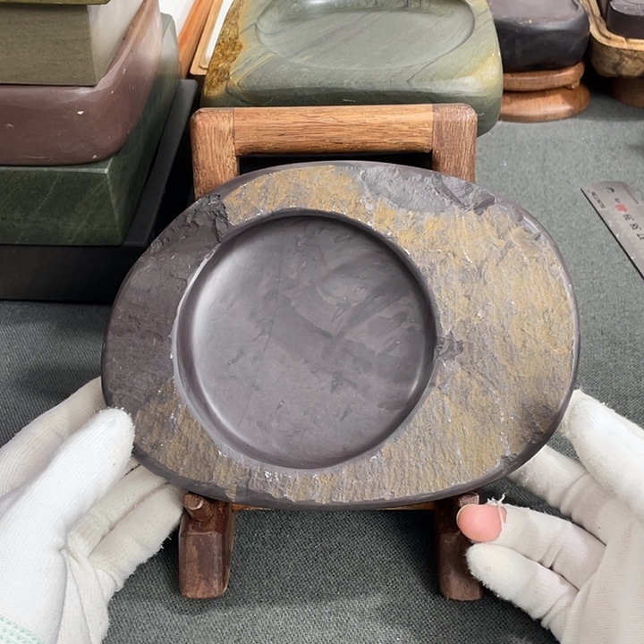 广东肇庆原石端砚