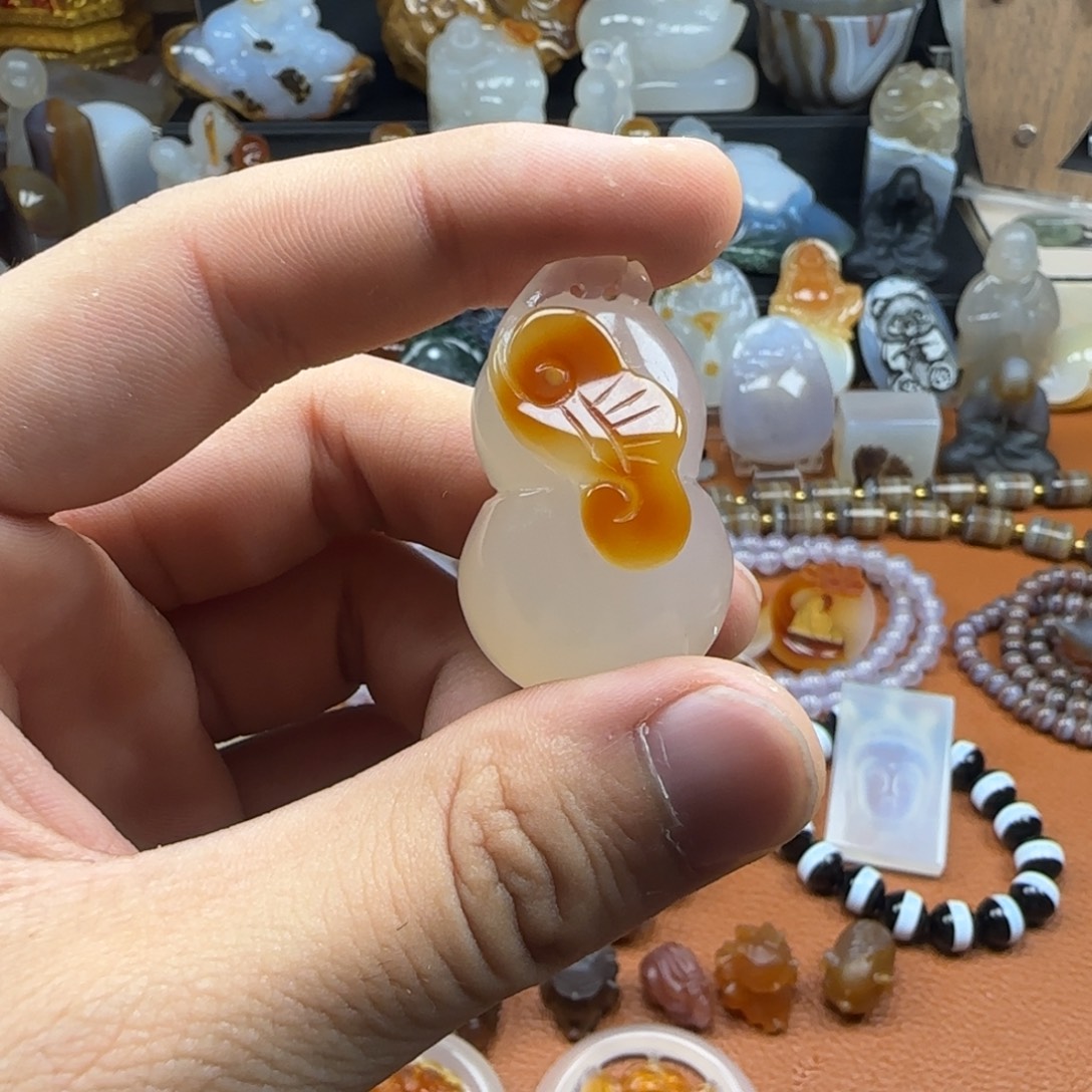 玛瑙/玉髓未镶嵌颈饰