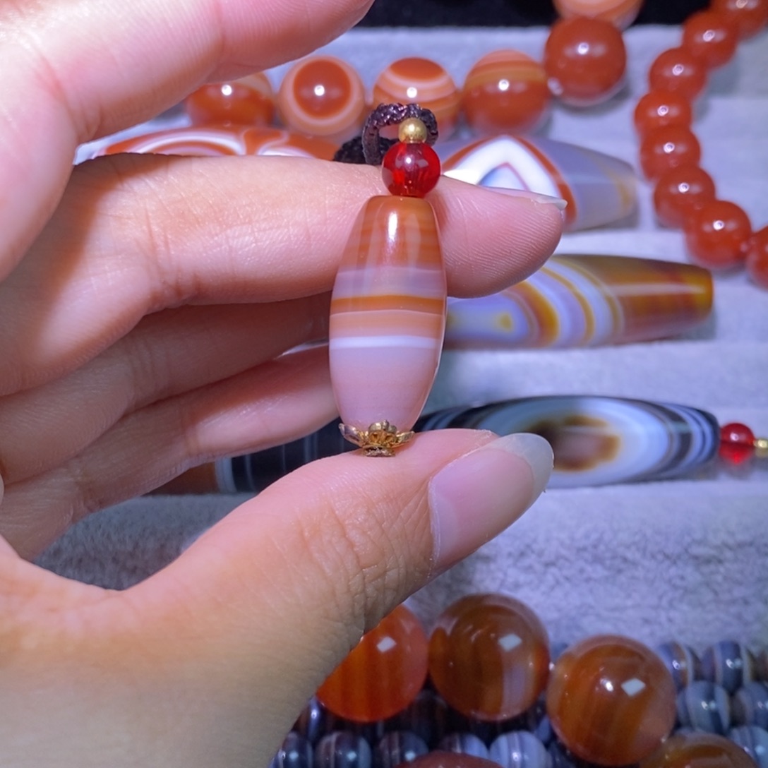 玛瑙/玉髓颈饰未镶嵌