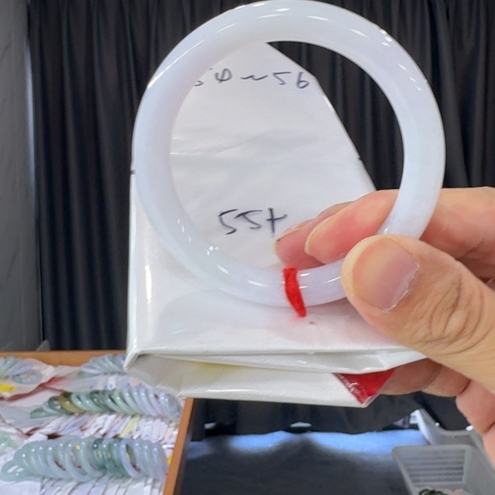 翡翠手镯未镶嵌纯天然缅甸翡翠a货