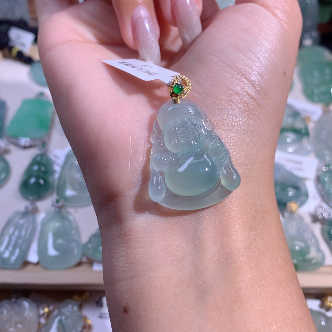 翡翠吊坠(不含链)18K金镶嵌