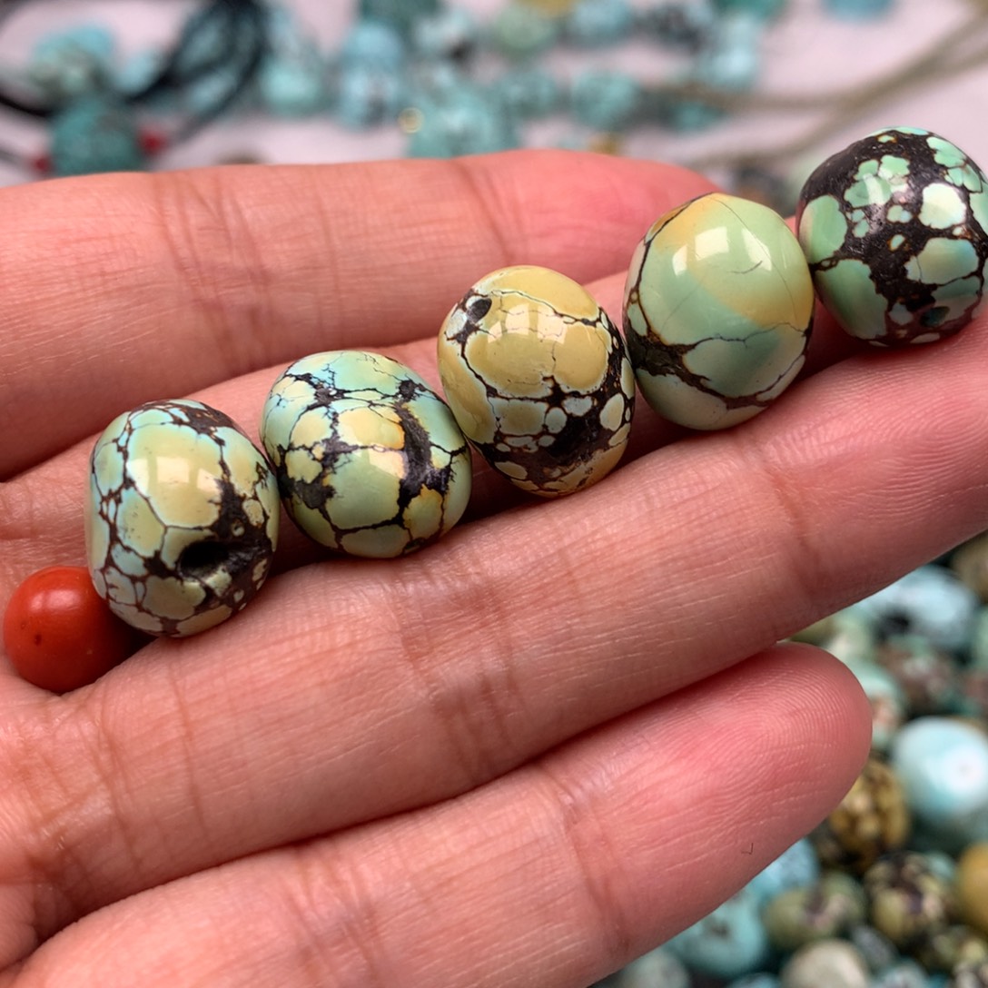 苍***泽玛瑙/玉髓未镶嵌随形