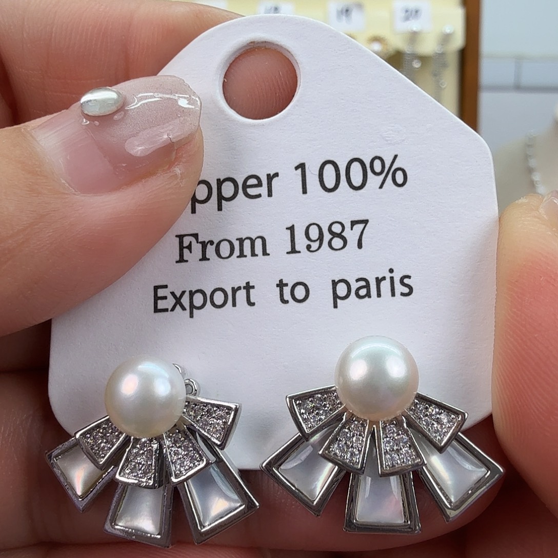 未镶嵌淡水珍珠耳饰