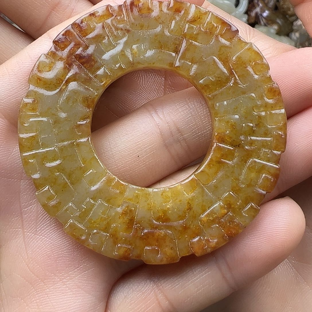 和田玉（糖玉）未镶嵌挂件