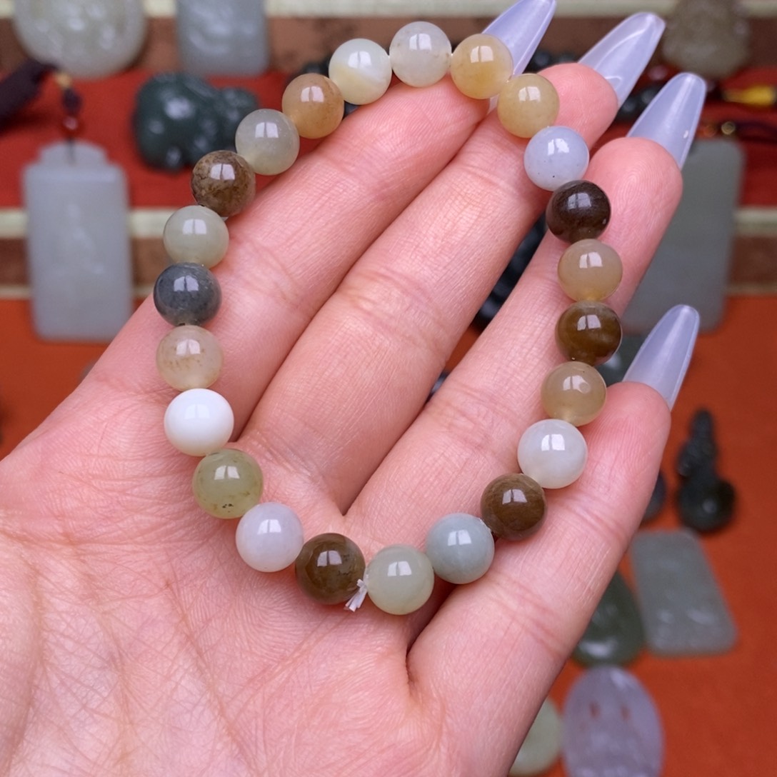 和田玉颈饰未镶嵌