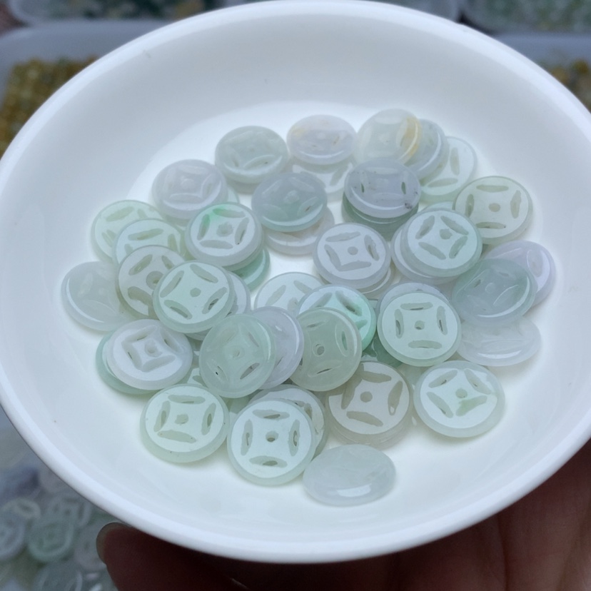 【闪购商品】翡翠手链未镶嵌卡13金钱扣20颗