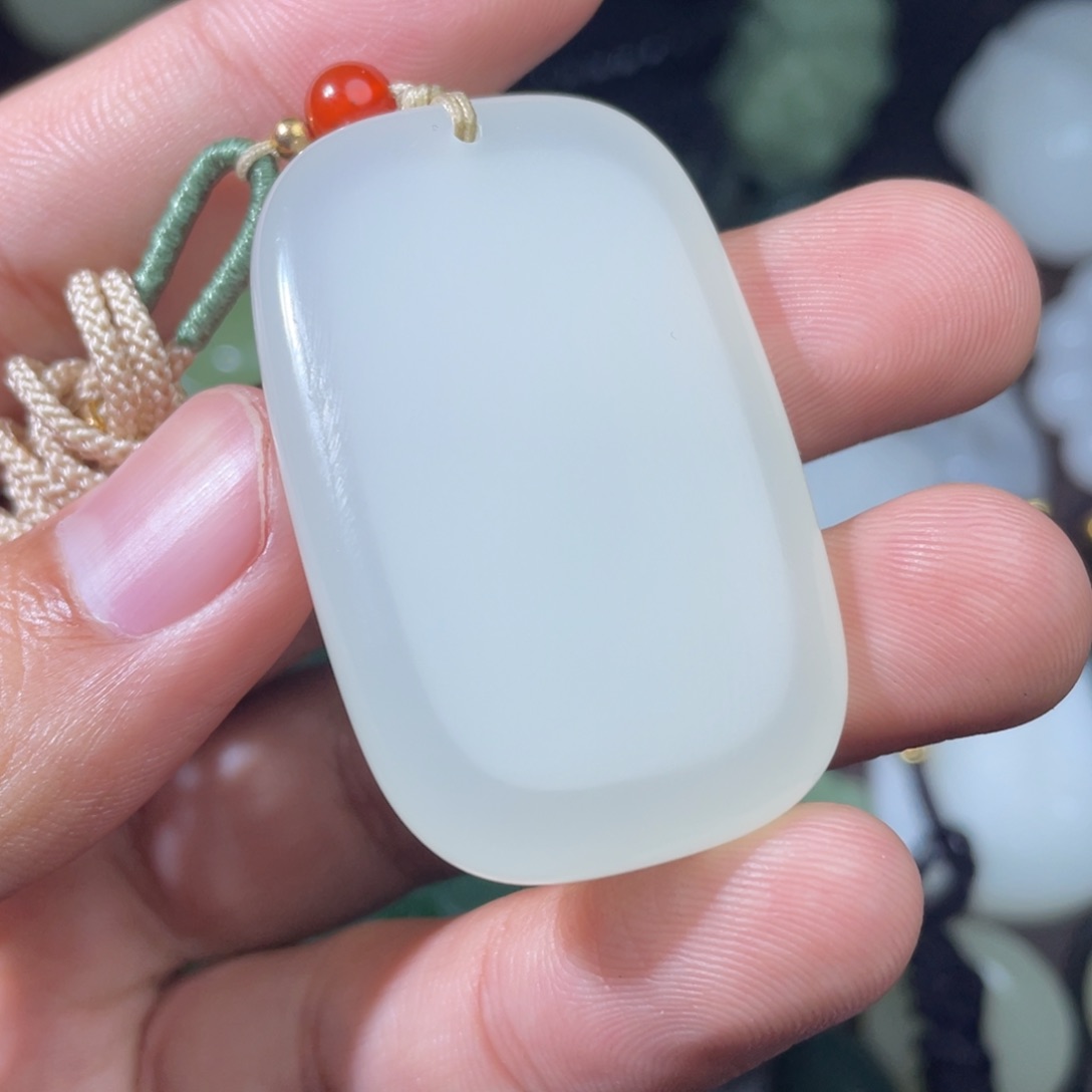 颈饰未镶嵌和田玉一**水