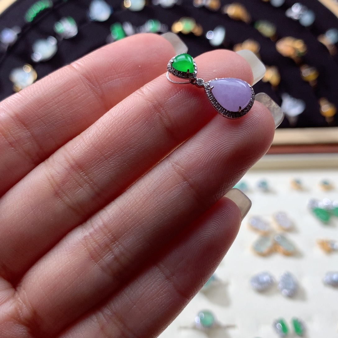 翡翠颈饰18K金镶嵌闲**仙翡翠