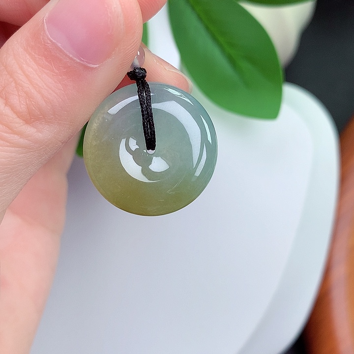 颈饰未镶嵌翡翠23.3-5.4mm