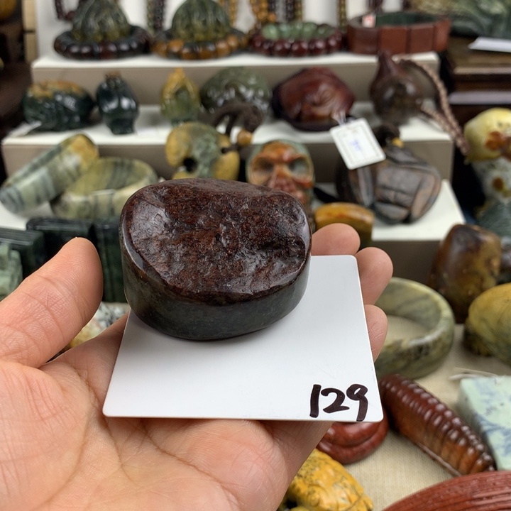 岫岩河磨玉（透闪石质玉）未镶嵌珠宝奇石