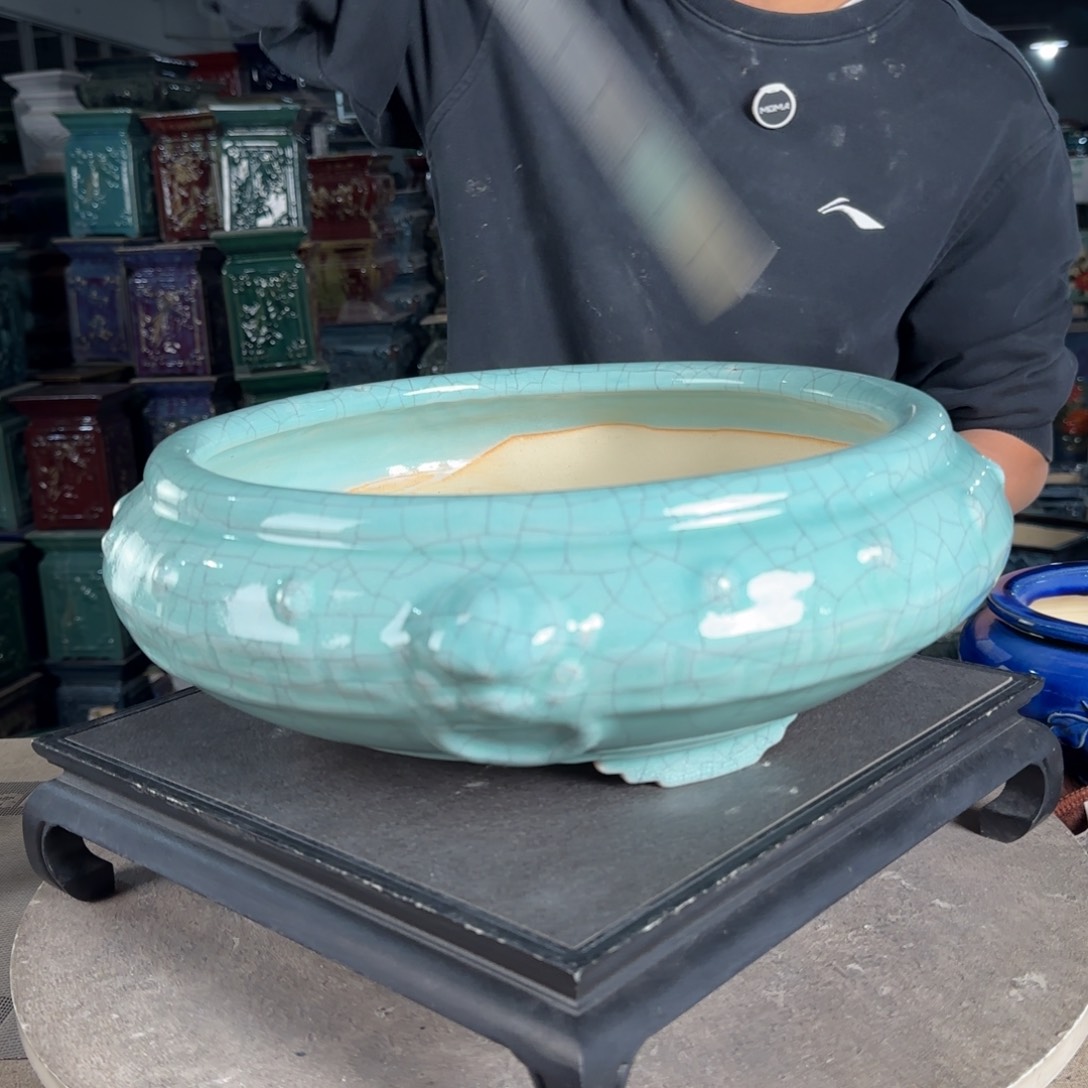 一风堂石湾花盆。缩釉微瑕