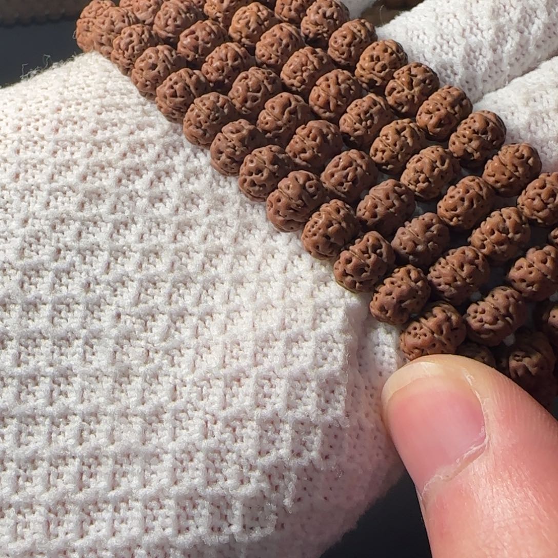 一***方吊坠金刚菩提极品勿里达老树王108