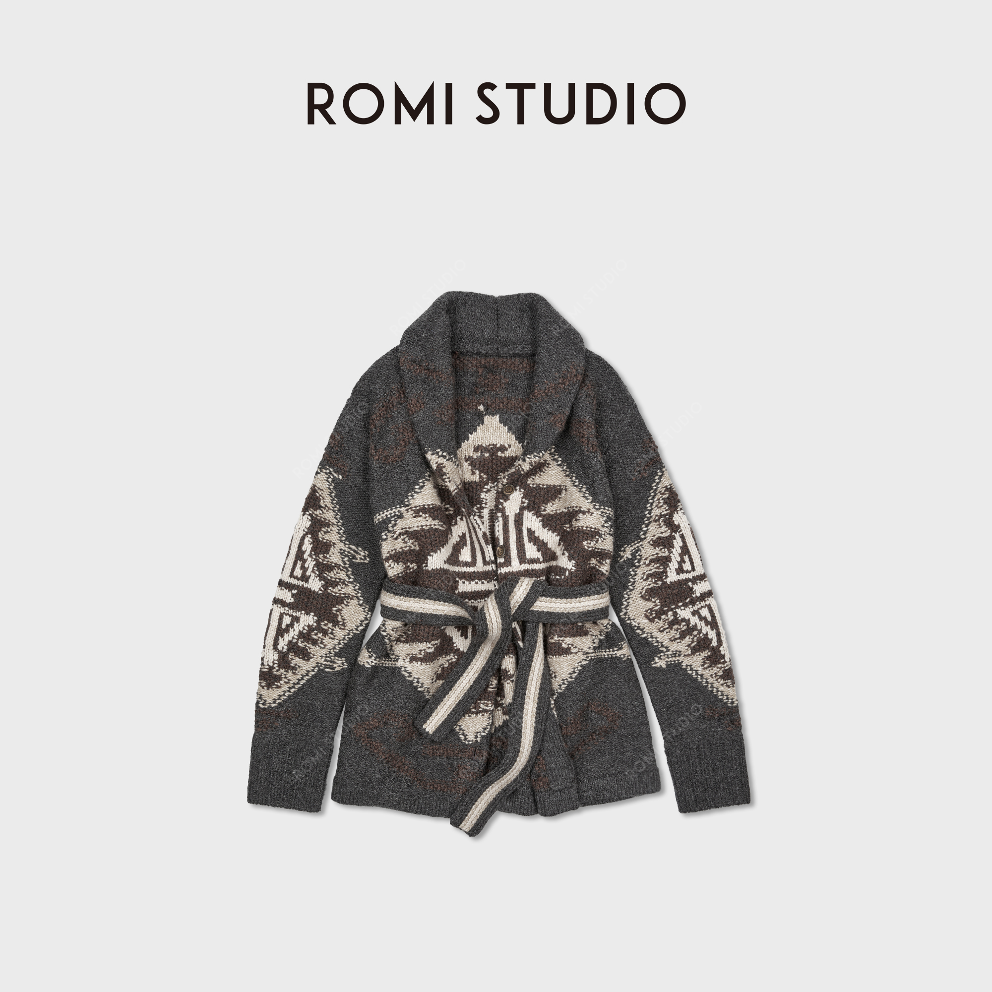 ROMI STUDIO“中古匠心”羊毛混纺3针嵌花花型收腰毛织衫RWCAWT5413