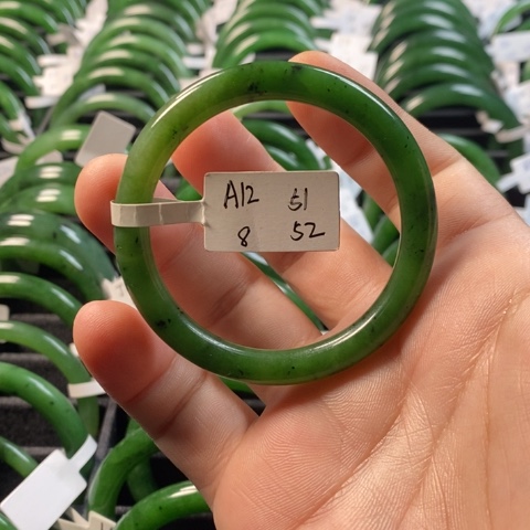 和田玉（碧玉）手镯未镶嵌