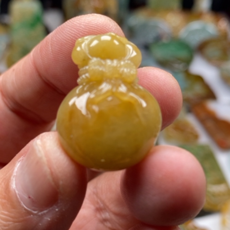 【闪购商品】翡翠颈饰未镶嵌缅甸翡翠A货吊坠