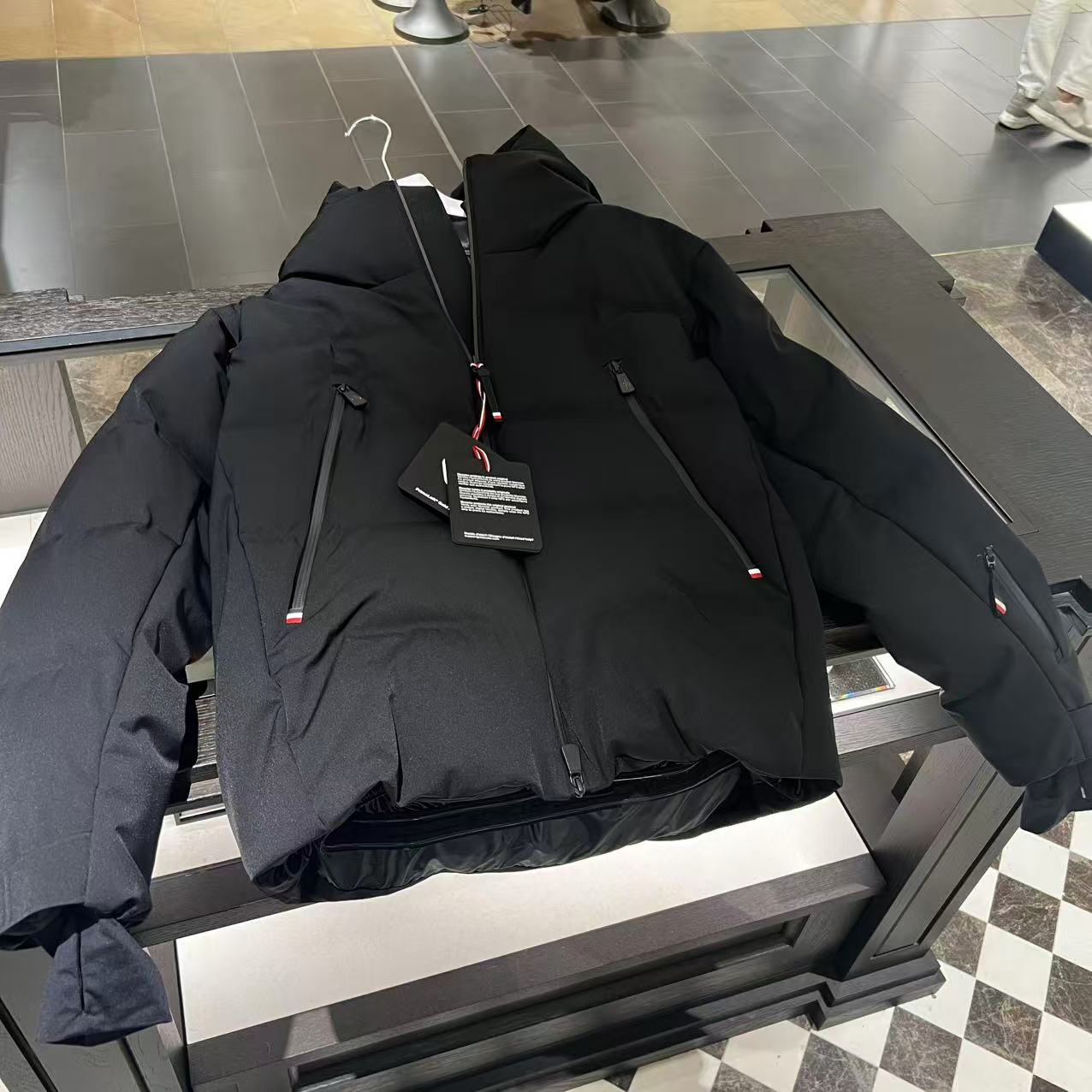 未使用 MONCLER 盟可睐 25新款FELLBERG男士滑雪系列厚款羽绒服