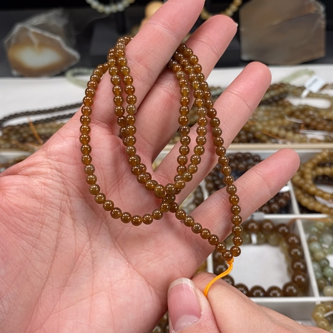 和田玉（糖玉）手串未镶嵌玥****?多样性发货